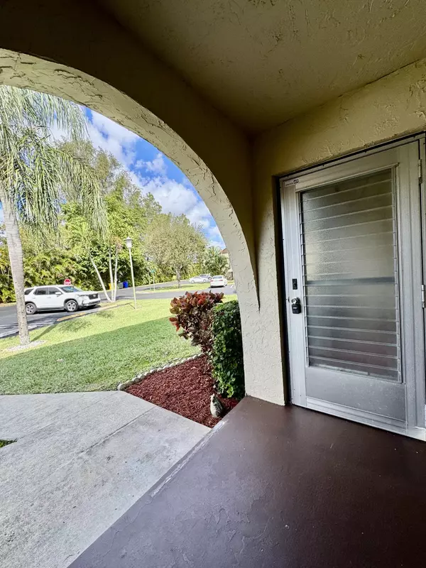 Greenacres, FL 33463,3590 La Mar CT A-1