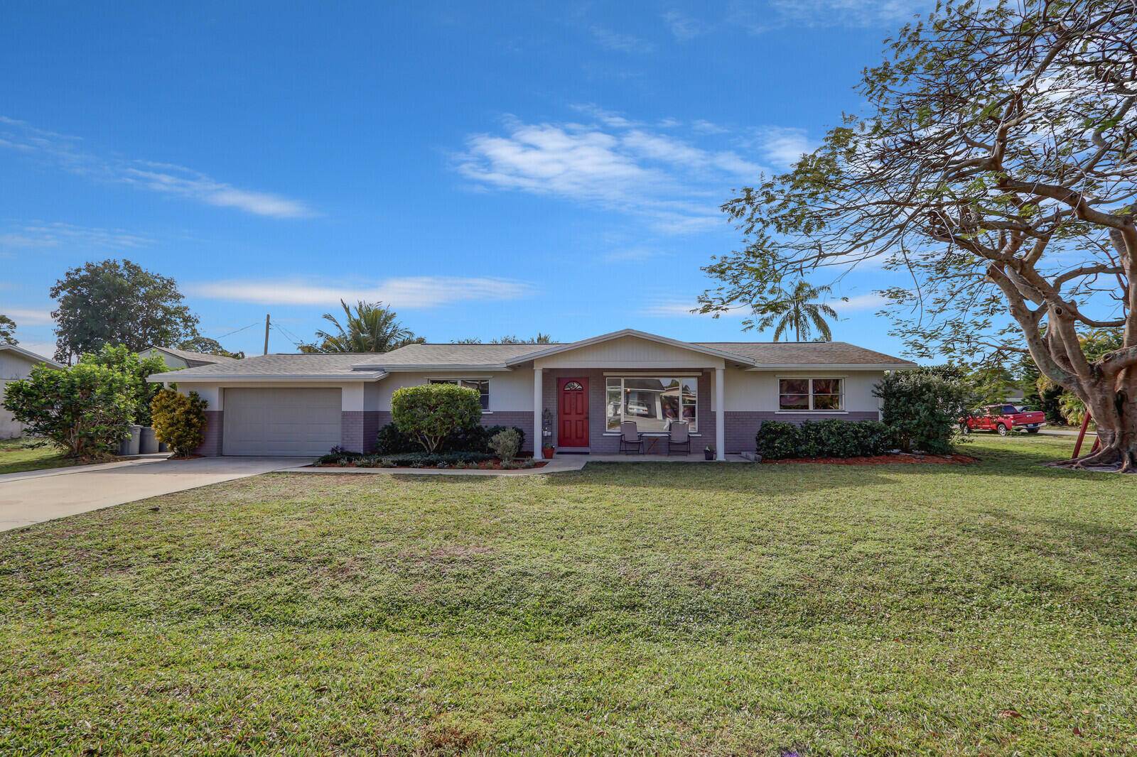 2222 SE Jackson ST, Stuart, FL 34997