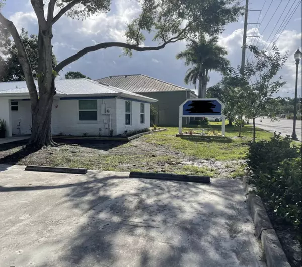 1531 SE Port St Lucie BLVD, Port Saint Lucie, FL 34952
