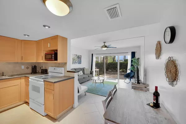 Deerfield Beach, FL 33441,505 NE 20th AVE 114