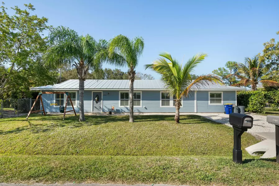 3261 SE Hibiscus ST, Stuart, FL 34997