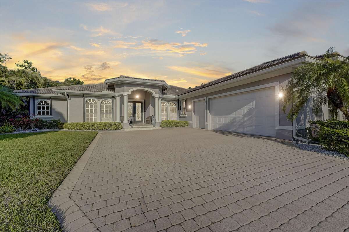 Fort Pierce, FL 34951,9402 Pinebark CT