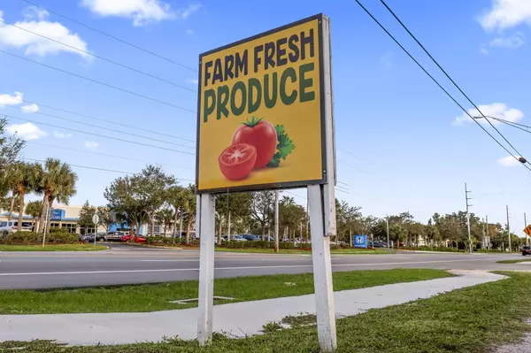 Vero Beach, FL 32962,695 Us 1