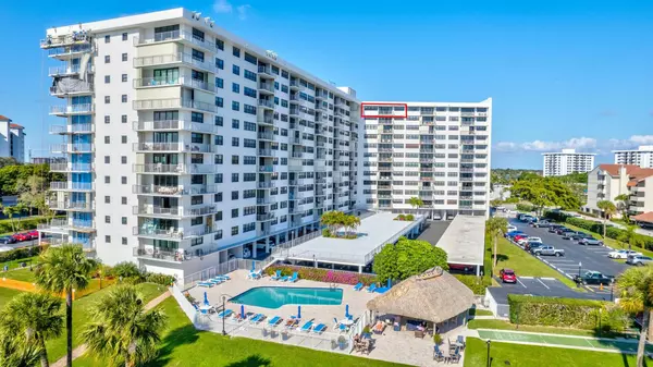 336 Golfview RD Ph #15, North Palm Beach, FL 33408