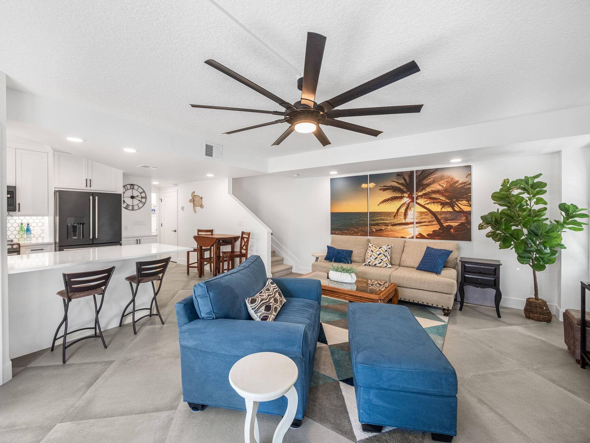 Juno Beach, FL 33408,77 Uno Lago DR