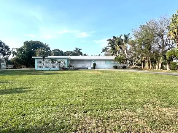 1531 Bacom Point RD, Pahokee, FL 33476