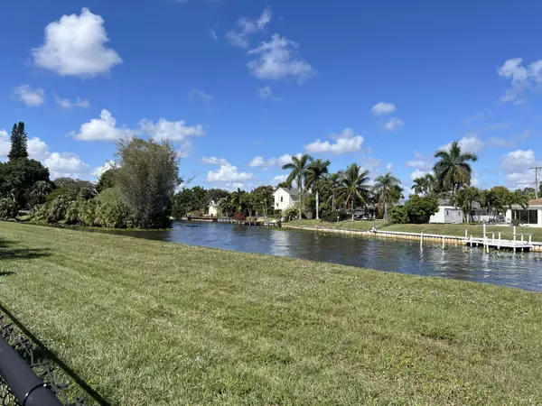 Lake Worth Beach, FL 33461,1101 Vermilion DR