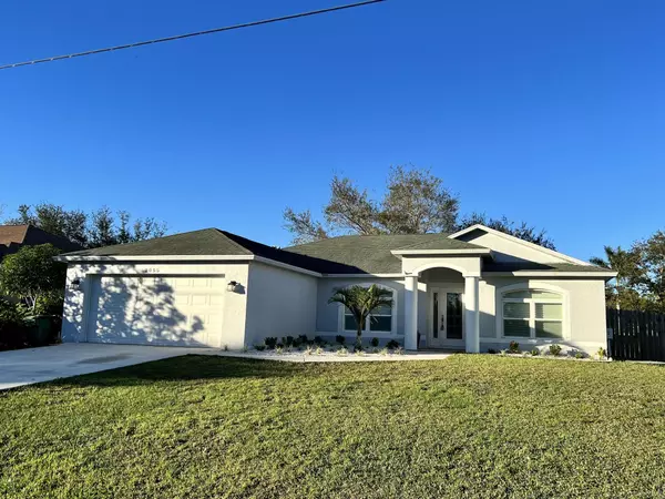 2055 SW Bellevue AVE, Port Saint Lucie, FL 34953