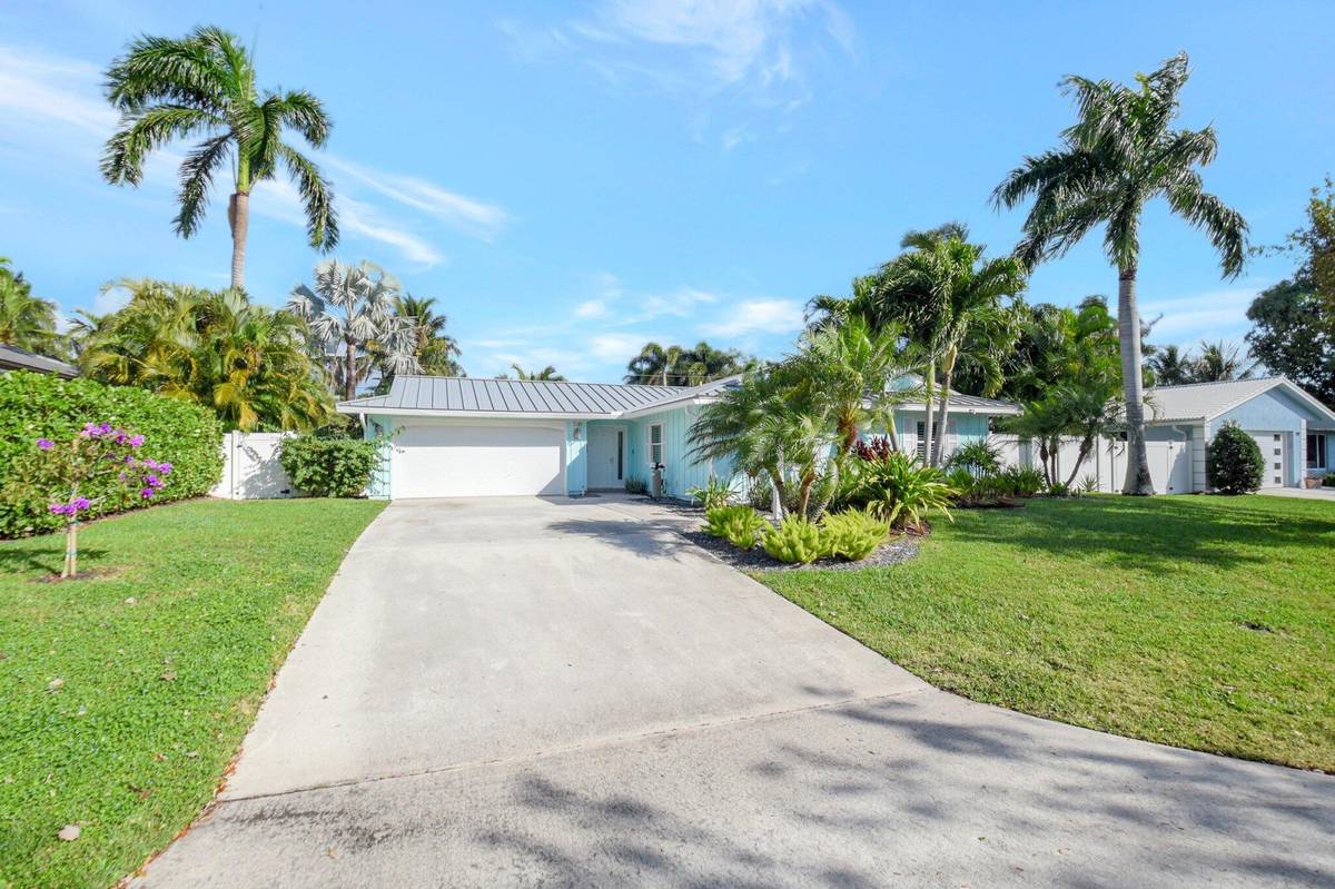 Delray Beach, FL 33444,715 Sunshine DR