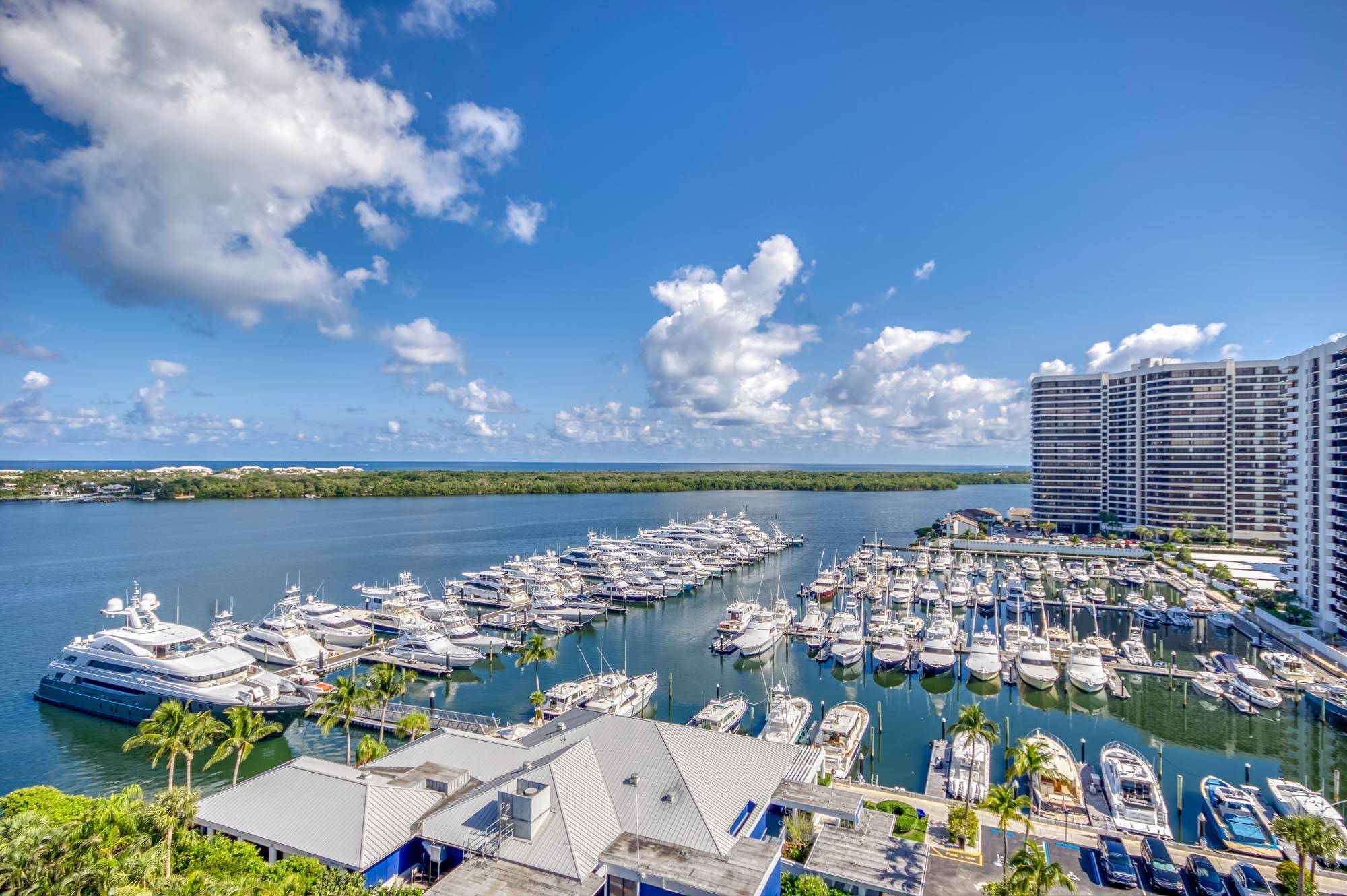 North Palm Beach, FL 33408,122 Lakeshore DR Ph34