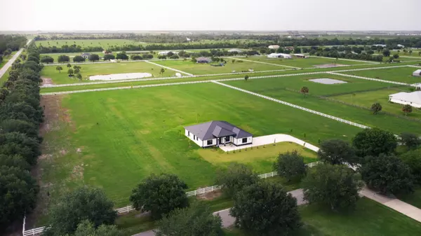 Port Saint Lucie, FL 34987,18202 Bridle Way