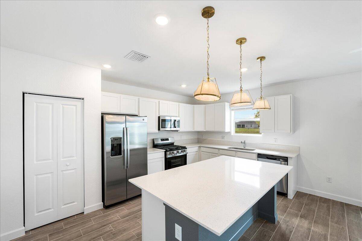 Port Saint Lucie, FL 34987,6338 NW Windwood WAY