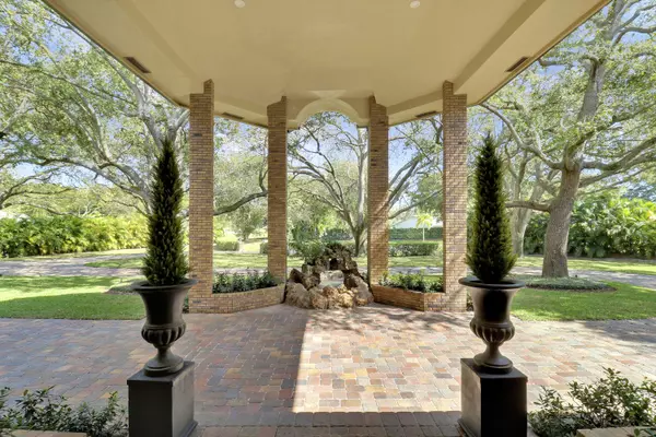 Palm Beach Gardens, FL 33418,5840 Sea Biscuit RD