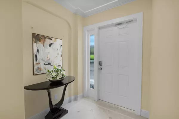 Boca Raton, FL 33432,1099 S S Ocean BLVD 105