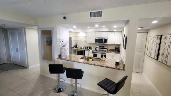 Delray Beach, FL 33444,1915 Lavers CIR E403