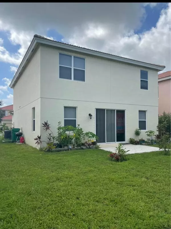 Port Saint Lucie, FL 34986,730 NW Leonardo CIR