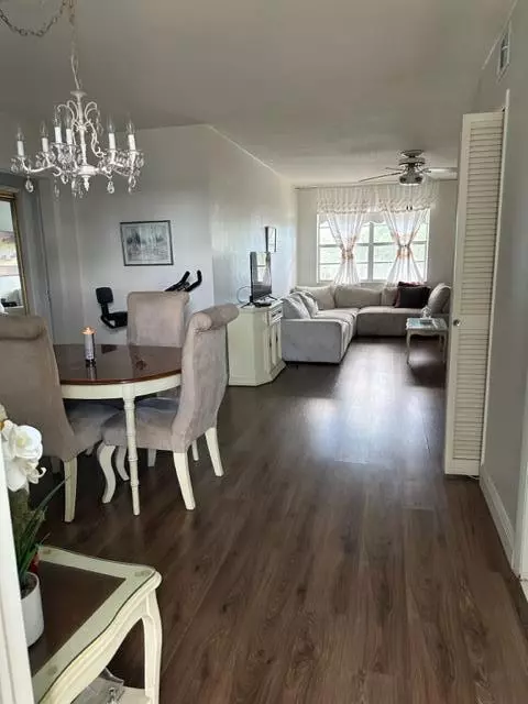 Lauderhill, FL 33313