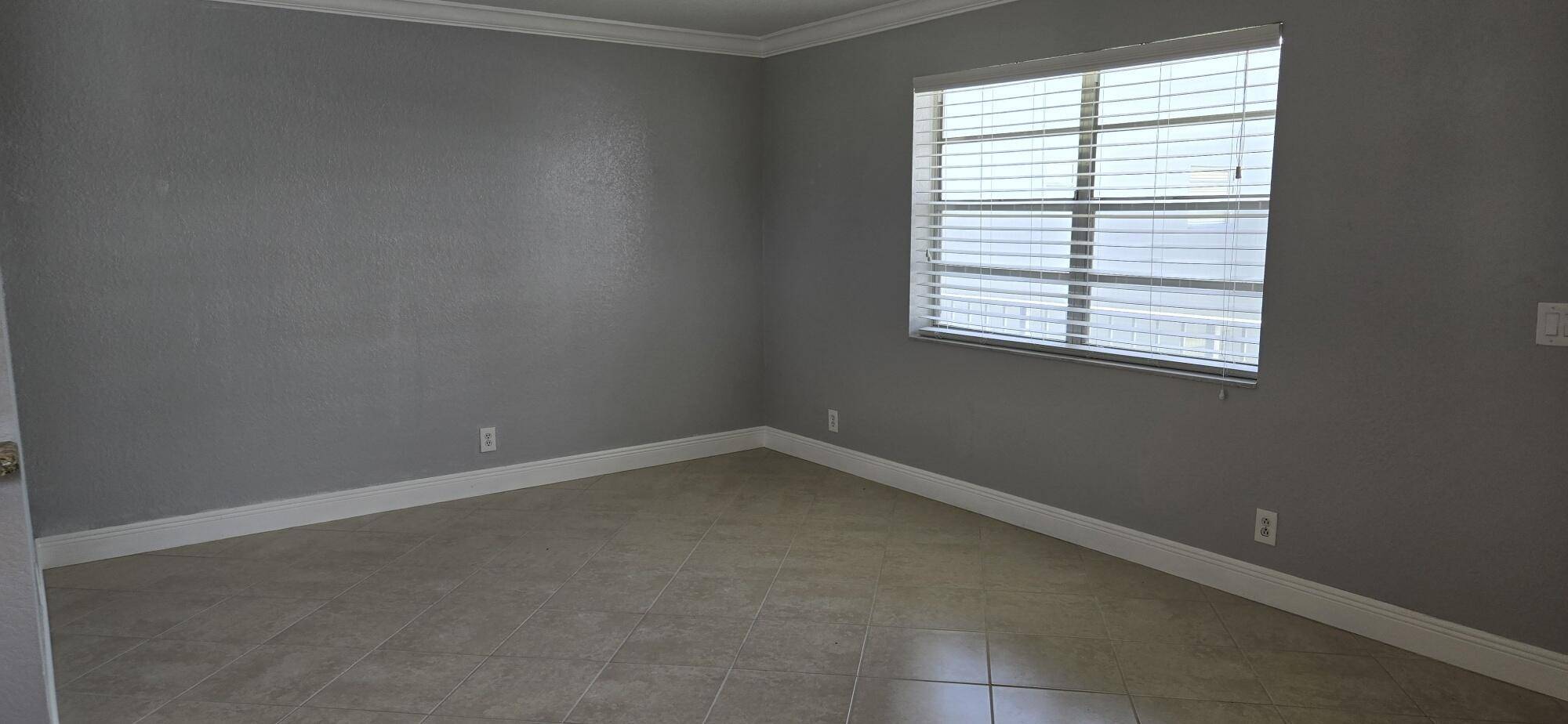 Delray Beach, FL 33484,184 Burgundy D