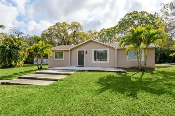 Loxahatchee, FL 33470,6344 Grapeview BLVD