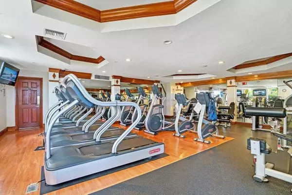 West Palm Beach, FL 33407,1801 N Flagler Short Term Or Annually DR 101