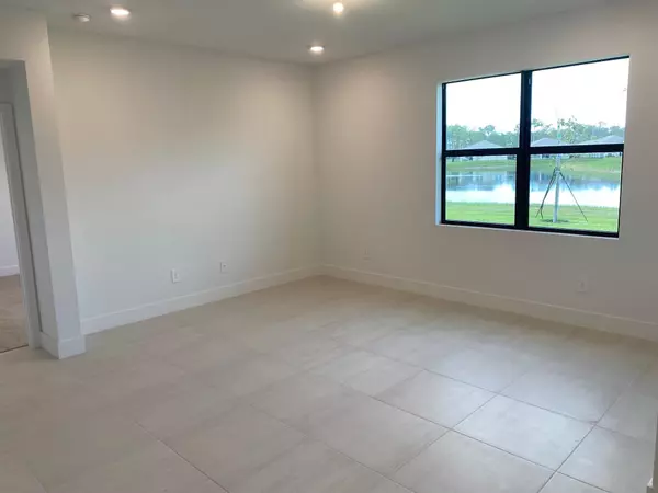 Stuart, FL 34997,6821 SE Park Trace DR