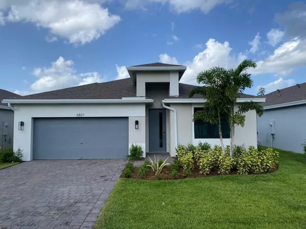 Stuart, FL 34997,6821 SE Park Trace DR