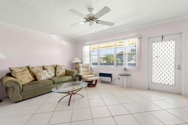 Deerfield Beach, FL 33442,97 Oakridge H 97