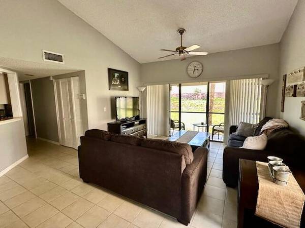 Boynton Beach, FL 33426,16 Via De Casas Sur 104