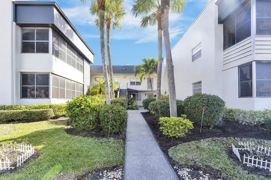 379 Burgundy H, Delray Beach, FL 33484