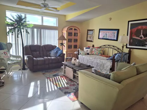 Port Saint Lucie, FL 34952,3221 Scarlet Tanager CT