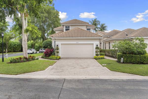 6692 NW 25th WAY, Boca Raton, FL 33496