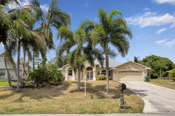 513 SE Cliff RD, Port Saint Lucie, FL 34984