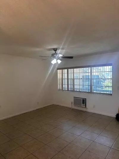 West Palm Beach, FL 33417,306 Norwich M 306