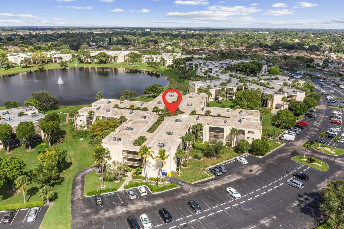 Delray Beach, FL 33484,5340 Las Verdes CIR 303