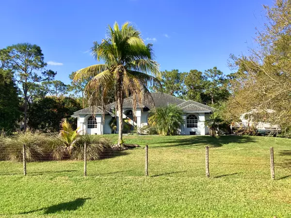 16085 E Secretariat DR, The Acreage, FL 33470