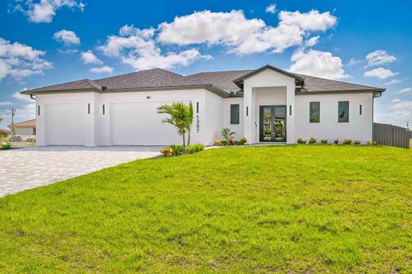 Cape Coral, FL 33993,1307 NW 40th PL