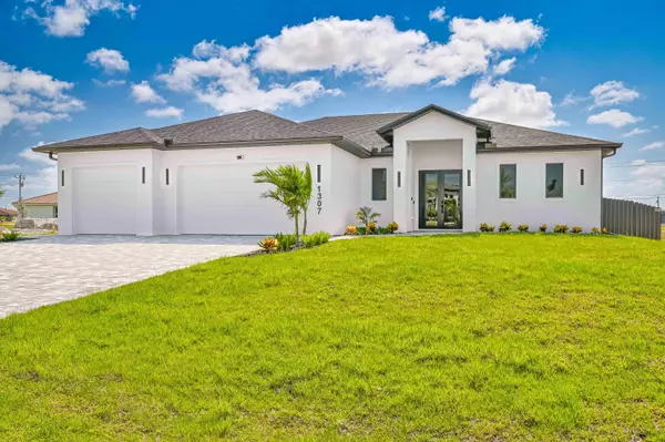 1307 NW 40th PL, Cape Coral, FL 33993