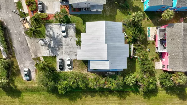 Fort Pierce, FL 34949,643 Beachcomber LN