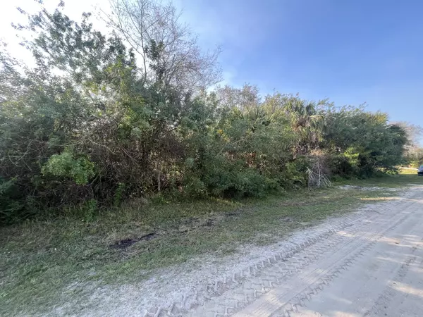 Vero Beach, FL 32967,9235 100th CT