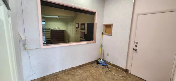 Pompano Beach, FL 33069,1207 S Powerline RD