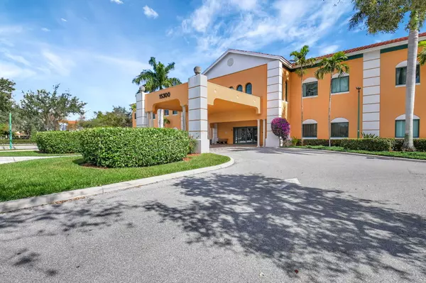 Delray Beach, FL 33446,15300 Jog RD 108