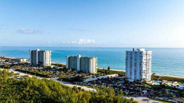 Jensen Beach, FL 34957,9950 S Ocean DR 1201