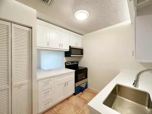 Coral Springs, FL 33065,11453 NW 39th CT 309-2