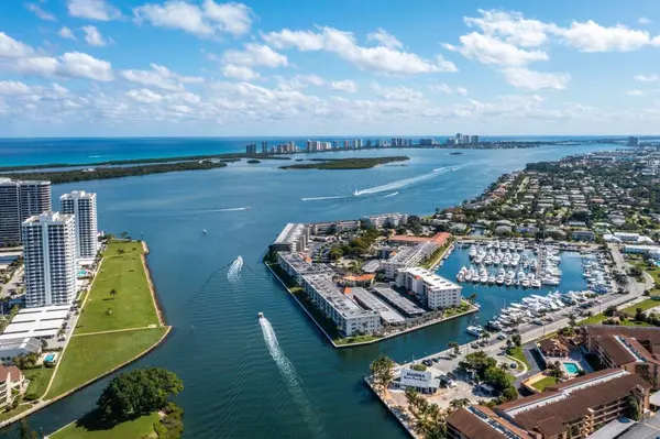 North Palm Beach, FL 33408,44 Yacht Club DR 609