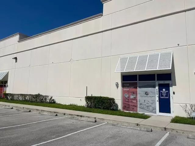 Port Saint Lucie, FL 34986,679 NW Enterprise DR 102