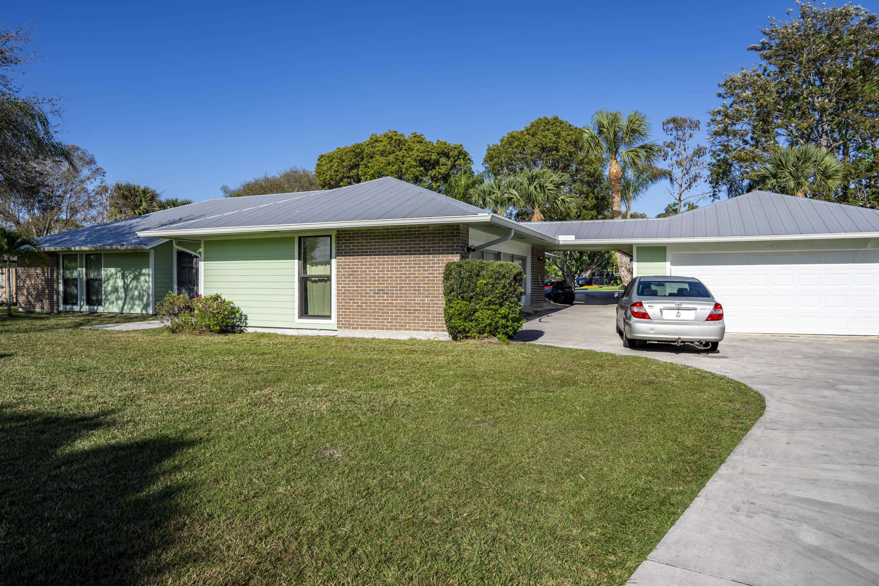 Stuart, FL 34997,2995 SE Glasgow DR