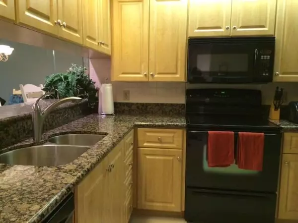 2461 Village BLVD 101, West Palm Beach, FL 33409