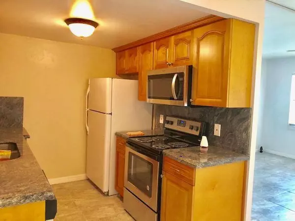 Boca Raton, FL 33434,1067 Cornwall D