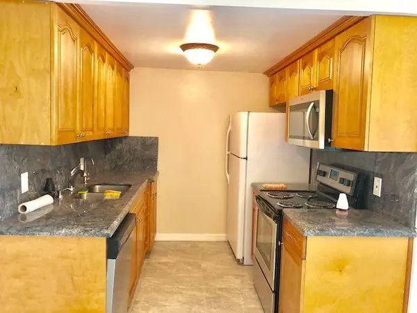Boca Raton, FL 33434,1067 Cornwall D
