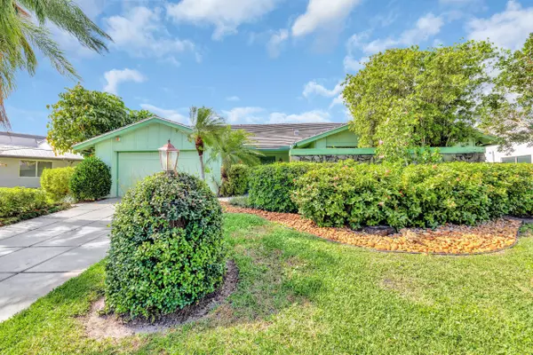 Delray Beach, FL 33445,696 E Lakewoode CIR